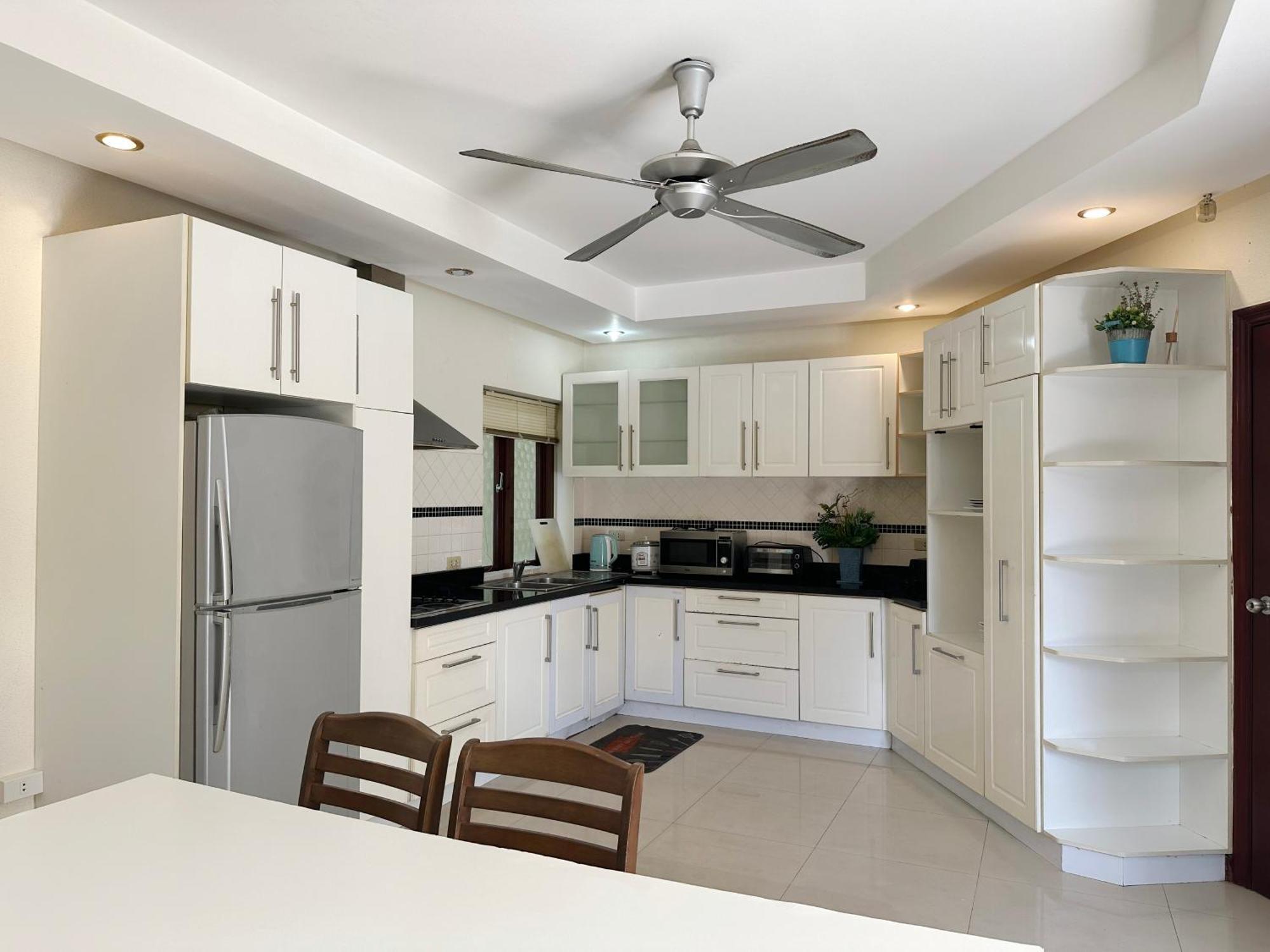 Blooming Hill Boutique Suites Патая Екстериор снимка